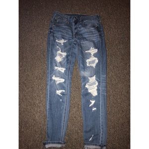 American eagle tomgirl jeans